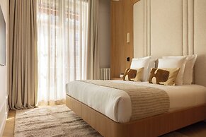 Luxury A/C Apt - 10p/4bdr - Arc de Triomphe