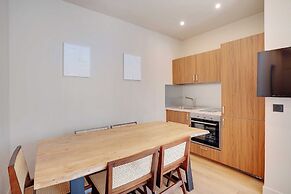 Modern Apartment - 2bd/8p - Place D'italie