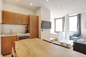 Modern Apartment - 2bd/8p - Place D'italie