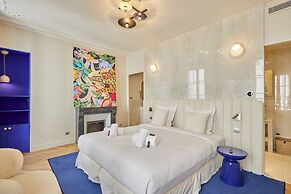 Luxurious AC Apartment Louvre Museum Saint Honore