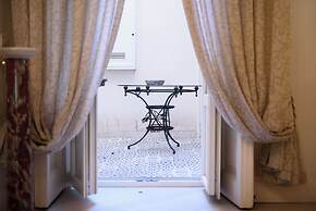 Palazzo Dello Spagnolo Suite