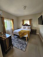 Tranquility Loft, Ocho Rios, Solar Powered