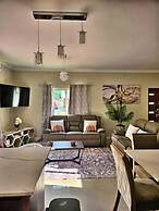 Tranquility Loft, Ocho Rios, Solar Powered