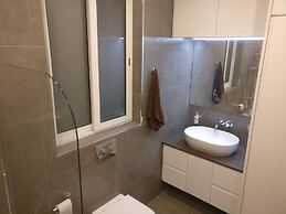 Sunshine Suites