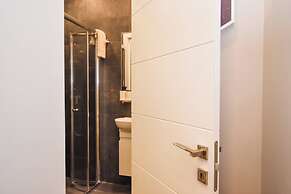 Cosy Albert's Seaside Suites - Sliema