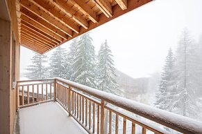 Apartment in Valfrejus Near Gondola