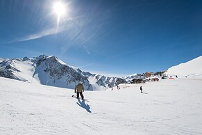 Apartment in Valfrejus Near Gondola