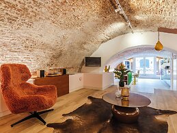 Wilsons Collection of Suites