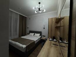 Toi At-Bashy hotel
