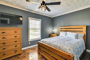 Surrounding Pasture Views! Peaceful Escape in Iuka