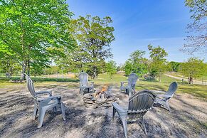 Surrounding Pasture Views! Peaceful Escape in Iuka