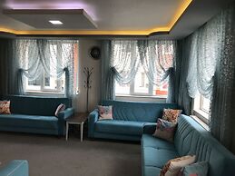 Ari Otel