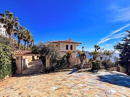 Villa Maria Peninsula