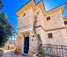 Villa Maria Peninsula