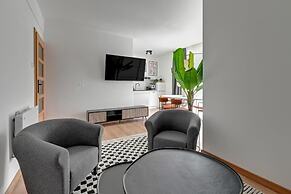 Palm Beach Apartments with parking