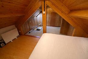 3 Bed Bungalow With Large Garden & BBQ