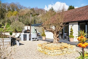 Stunning 1 BD Home in Worcestershire