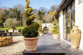 Stunning 1 BD Home in Worcestershire