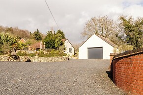 Stunning 1 BD Home in Worcestershire