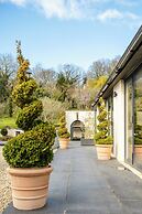 Stunning 1 BD Home in Worcestershire