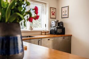 Stunning 1 BD Home in Worcestershire