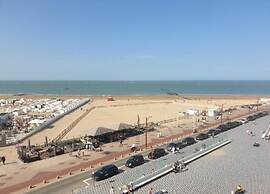 Sunny Escape at Albert Beach