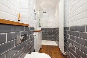 Stylish West End 1-Bed - Prime Location