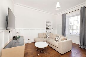 Stylish West End 1-Bed - Prime Location