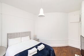 Stylish West End 1-Bed - Prime Location