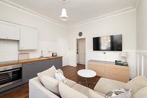 Stylish West End 1-Bed - Prime Location