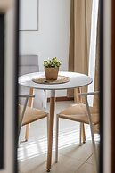 Light-filled Flat by Wonderful Italy