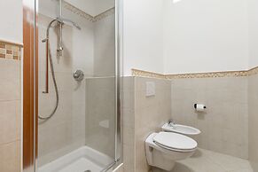 Light-filled Flat by Wonderful Italy