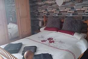 1 Apartment Sleeps 2