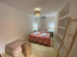 Luxurious 5-bedroom Apartment in Marrakesh With Full Accessibility