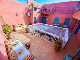 Luxurious 5-bedroom Apartment in Marrakesh With Full Accessibility
