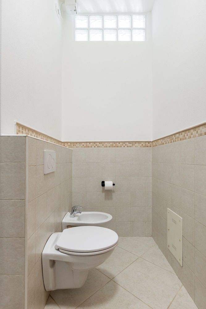 Light-Filled Flat by Wonderful Italy