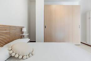 Light-Filled Flat by Wonderful Italy