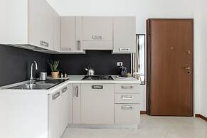 Light-Filled Flat by Wonderful Italy