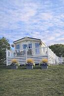 Caravan Sleeps 6 - Sea Views, Parking, Pets