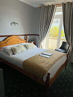 The Gower Hotel