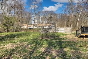 Charming Connecticut Hideaway: Year-round Fun!
