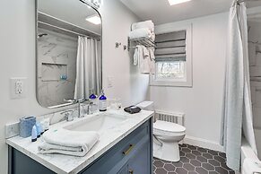 Charming Connecticut Hideaway: Year-round Fun!