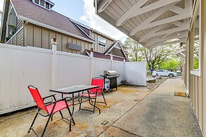 Patio & Game Room! Cozy Studio Near Oregon Caves