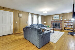 Walk to Shops & Eats! Attleboro Basecamp