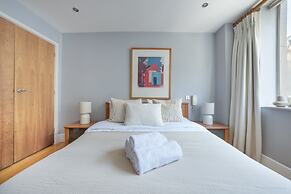 Cozy 1BR near Trafalgar Square