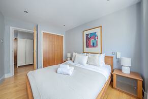 Cozy 1BR near Trafalgar Square