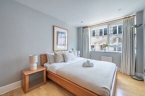 Cozy 1BR near Trafalgar Square