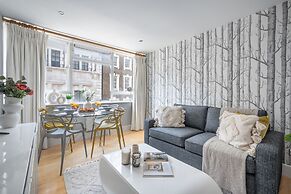 Cozy 1BR near Trafalgar Square