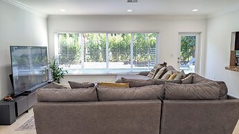 Coral Gables Vacation House with Pool