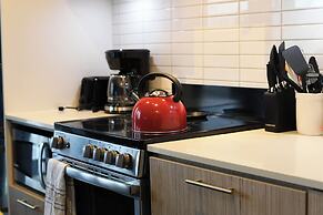 Fillmore Downtown Suites